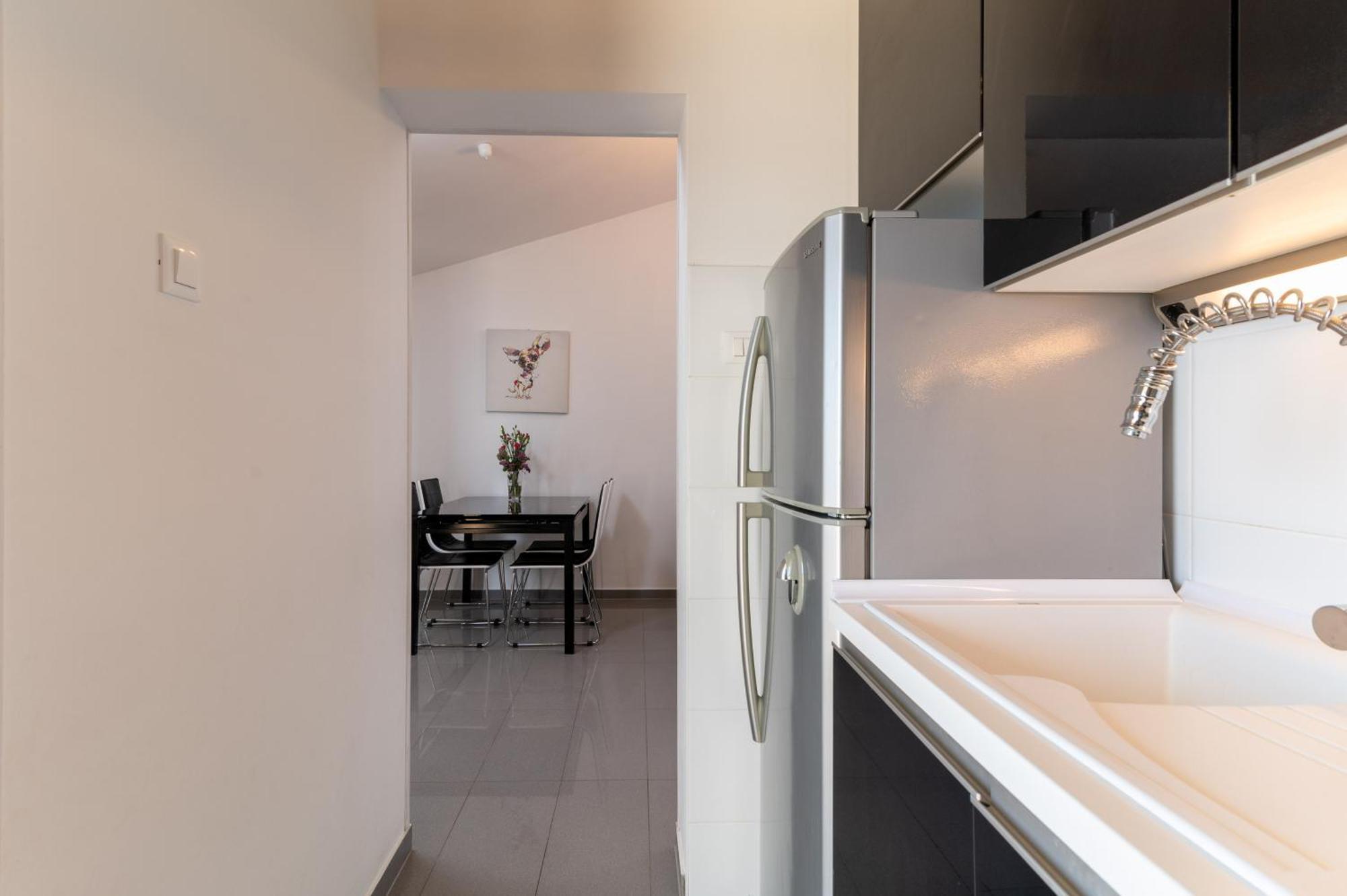 Apartments With A Parking Space Slatine, Ciovo - 5158 Trogir Room photo